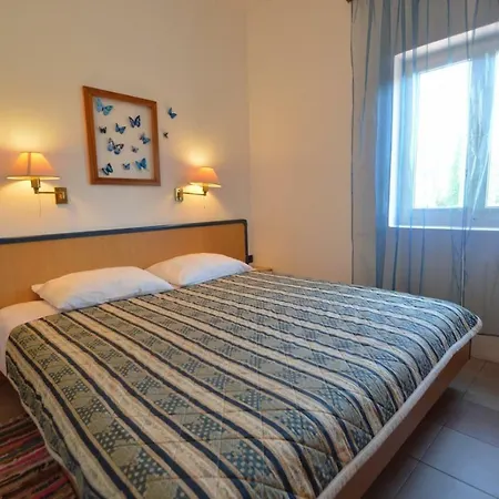 Goga Apartment