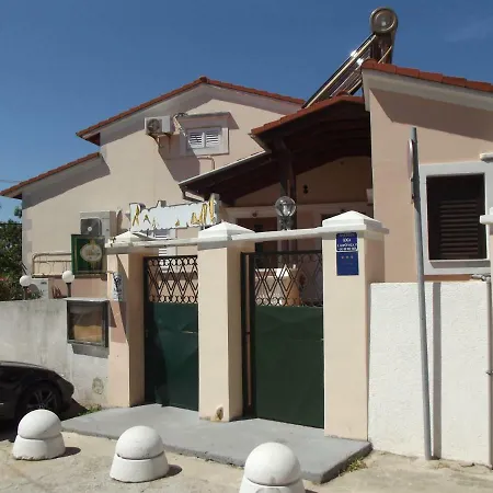 Goga Апартаменты