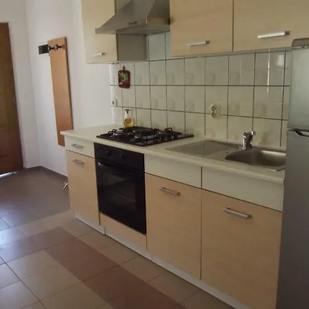 Goga Апартаменты *