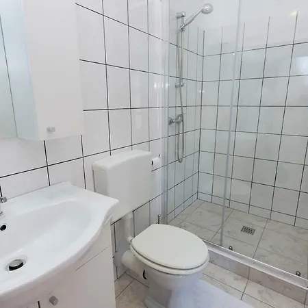 Goga Апартаменты *