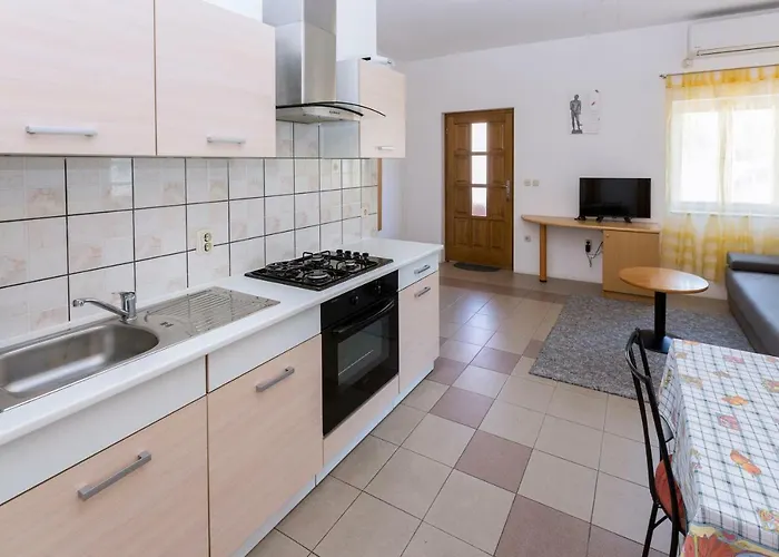 Goga * マリ・ロシニュ